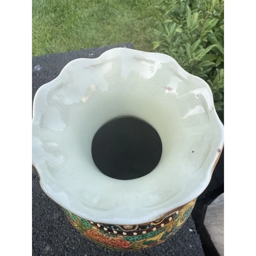 Vintage Chinese Porcelain Moriage Vase Heavily Gilded Figural Scalloped 11.5
